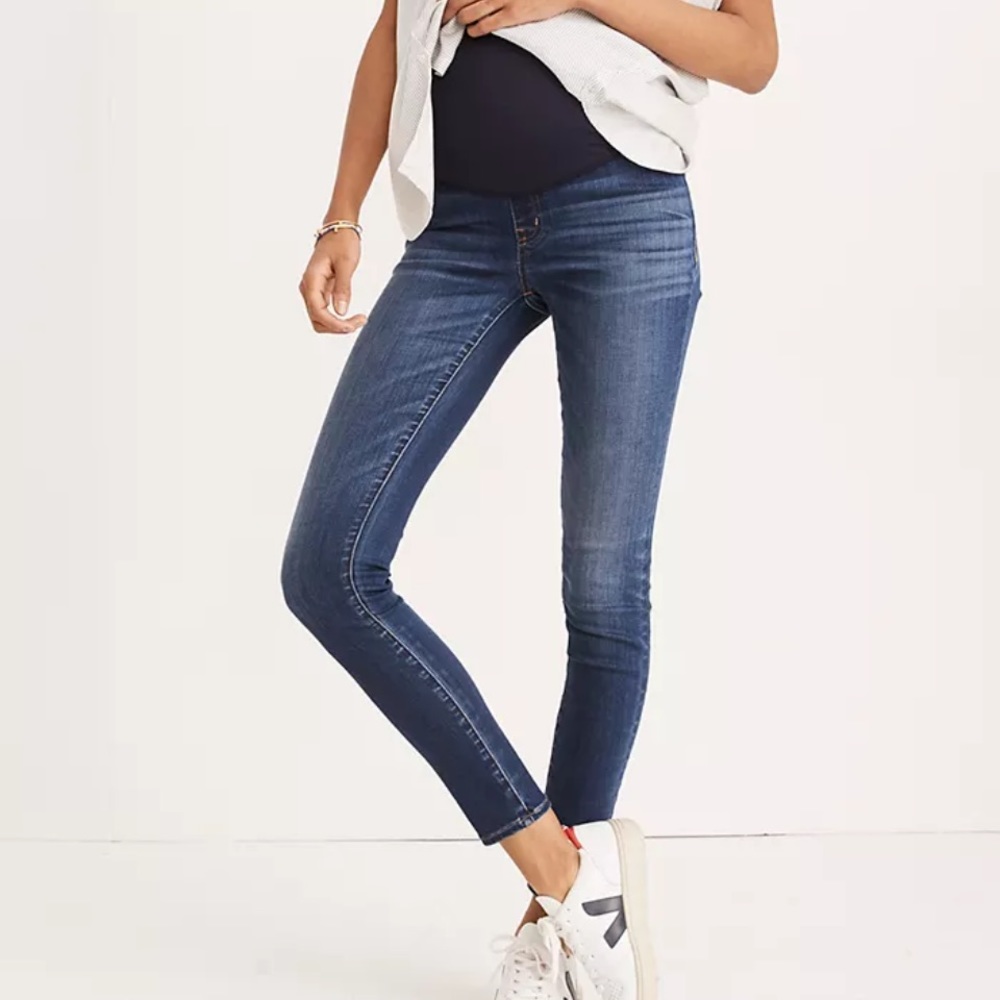 Like new Madewell maternity skinny jeans!